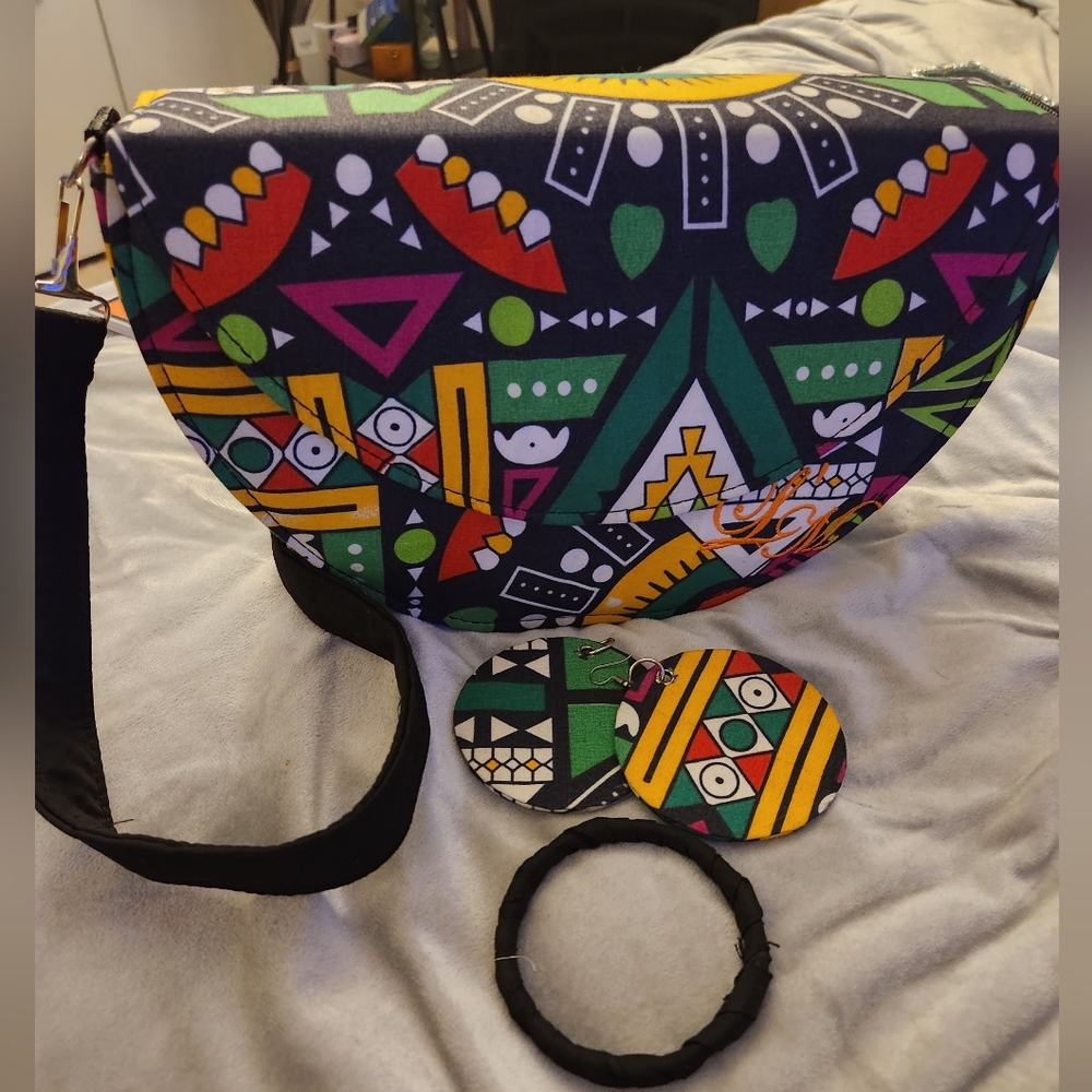 Trendy Geometric Pattern Clutch - Picture 2 of 3